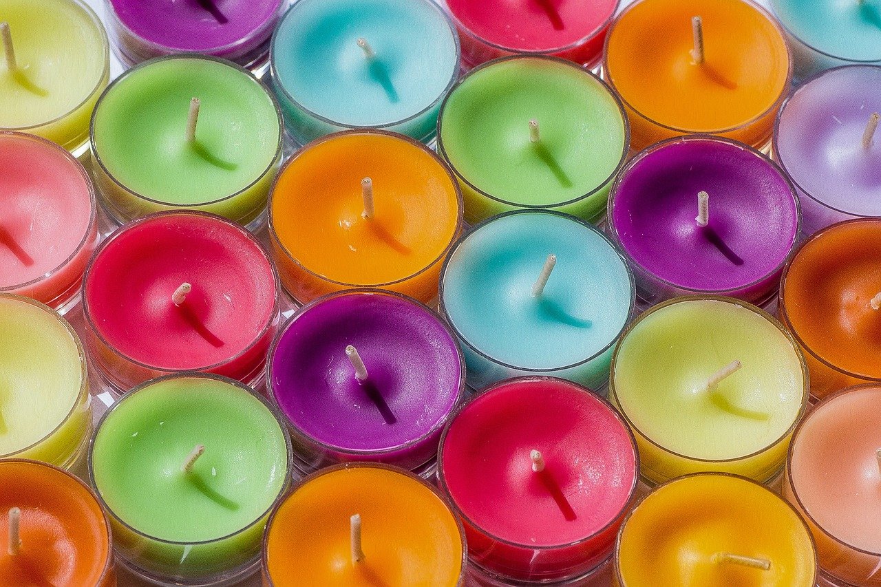 As cores das velas e os seus significados mágicos